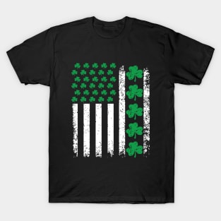 US American flag with shamrocks T-Shirt